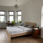 Colorful Apartman In Holesovice